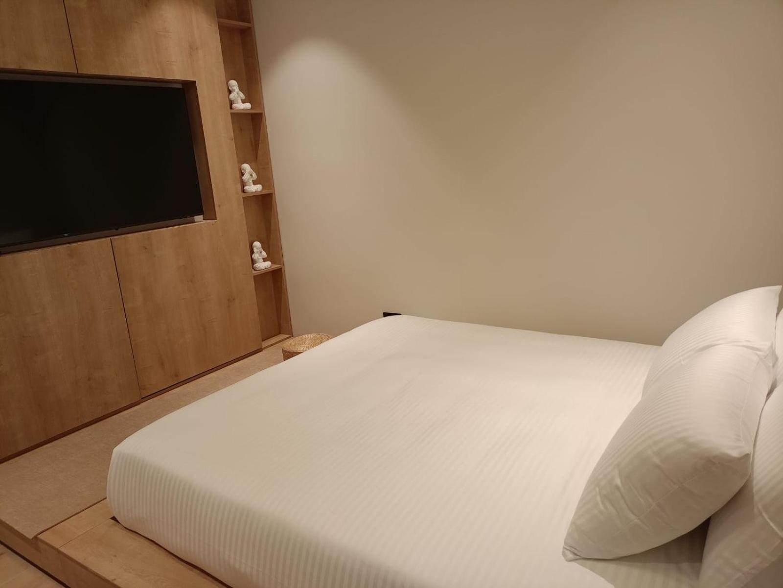 Casa Tokyo Manila By Xcay Home Меделин Екстериор снимка