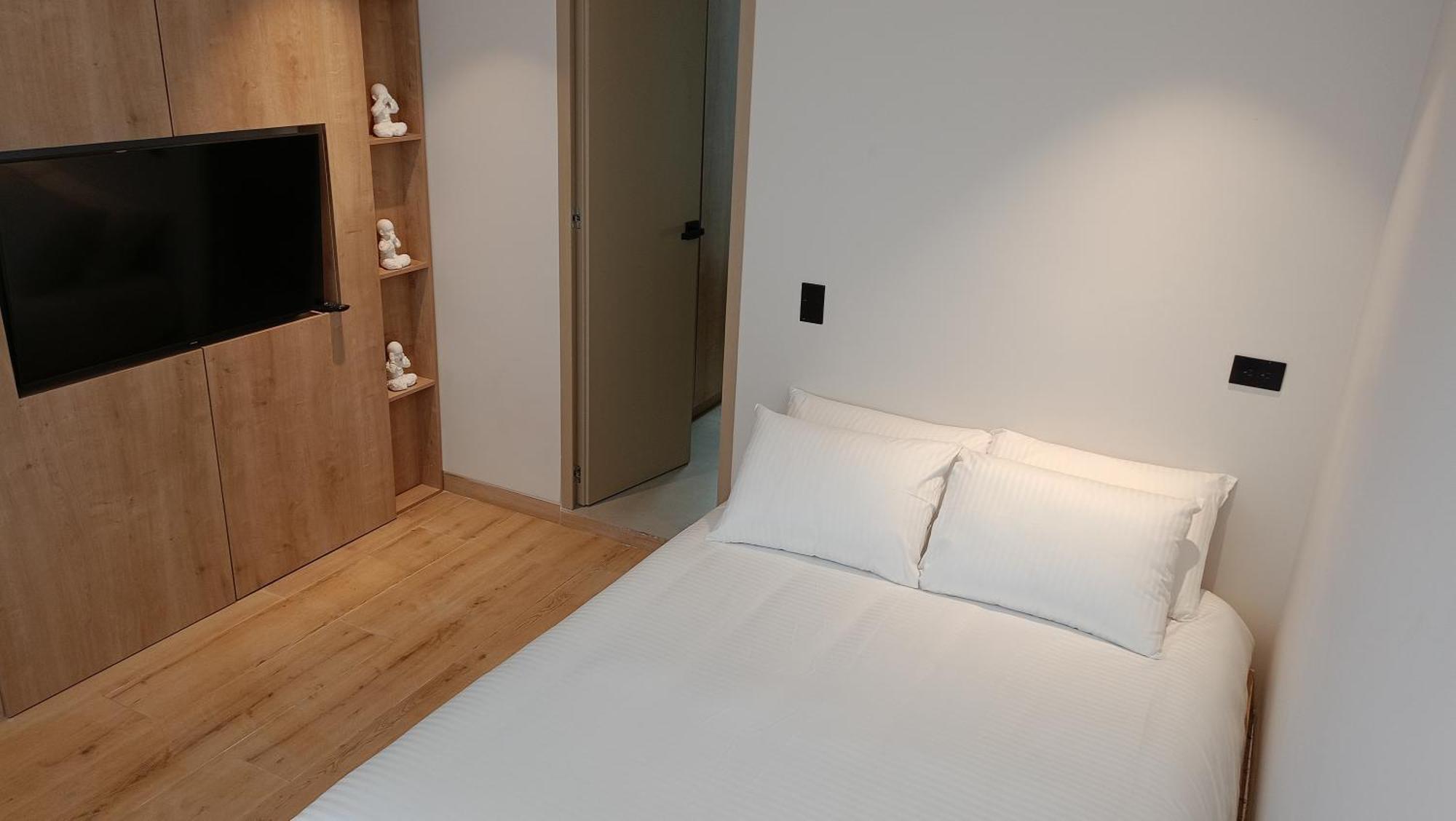 Casa Tokyo Manila By Xcay Home Меделин Екстериор снимка