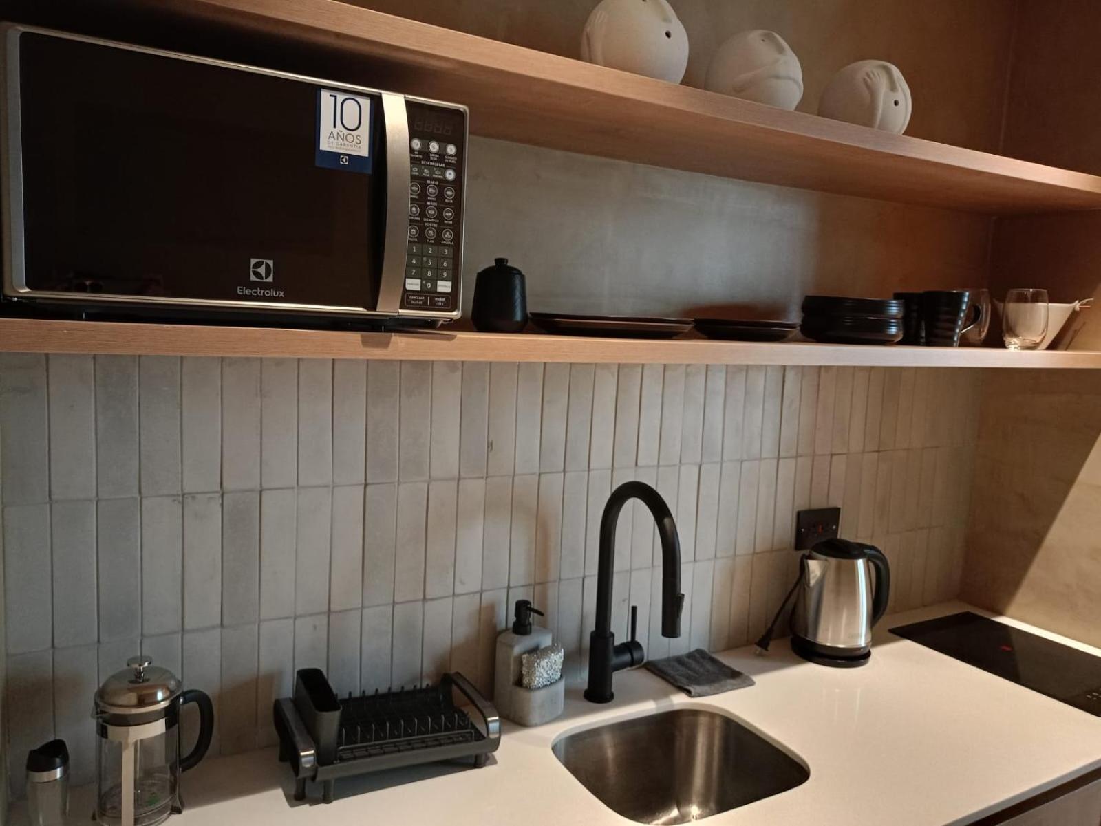 Casa Tokyo Manila By Xcay Home Меделин Екстериор снимка