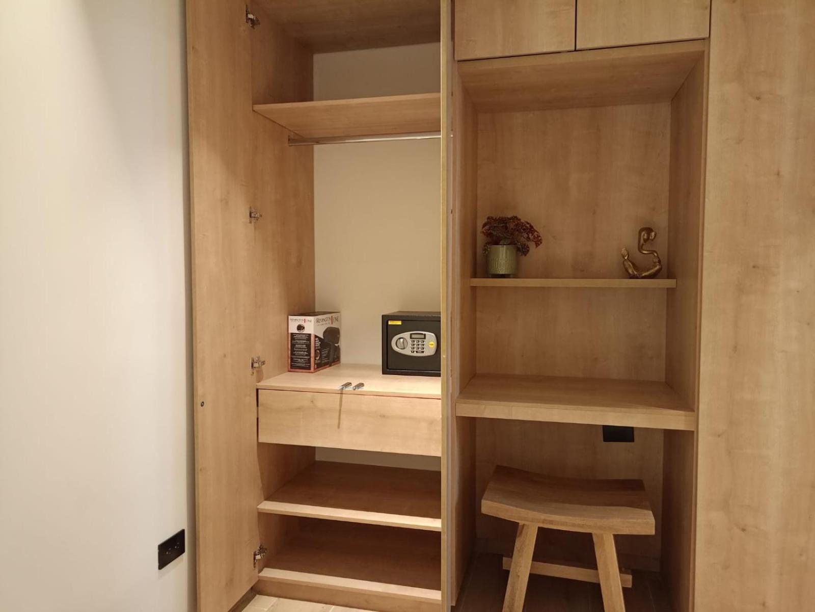 Casa Tokyo Manila By Xcay Home Меделин Екстериор снимка